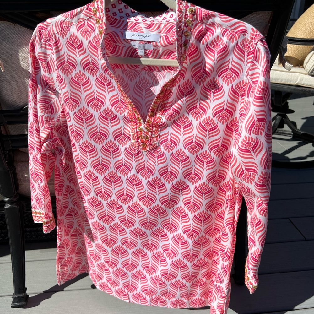 EUC Foxcroft Beaded Tunic White/Coral Design, Size 12P